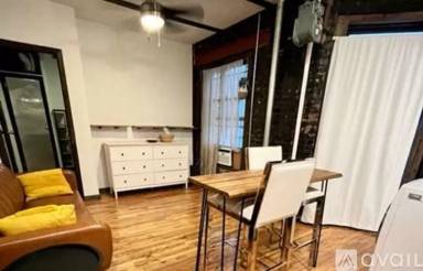 Main picture of 520 East 14th St