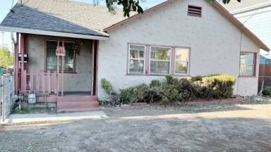 Main picture of 1424 C St