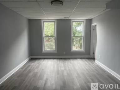 Main picture of 3657 S Wood St