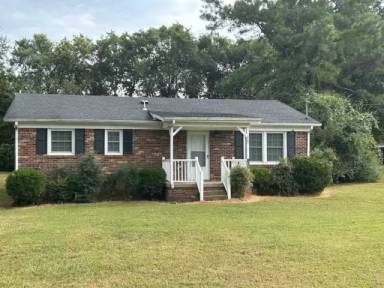 Main picture of 200 Apache Cir