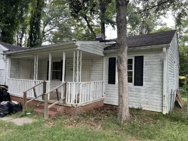Main picture of 806 Blair St