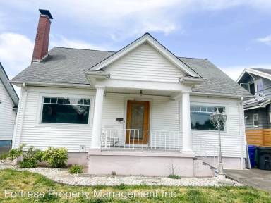 Main picture of 2747 NE 9th Ave