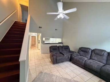 Main picture of 2259 Parrot Ln
