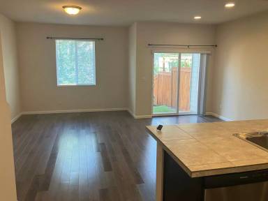 Main picture of 5714 Joynak St S