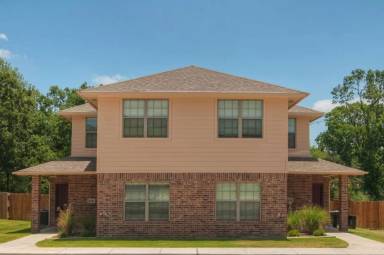 Main picture of 4452 Reveille Rd