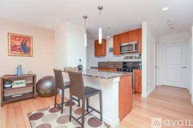 Main picture of 16 Miner St