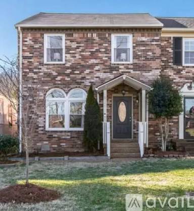 Main picture of 821 Woodcraft Dr