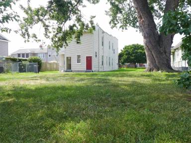 Main picture of 2506 4th Ave