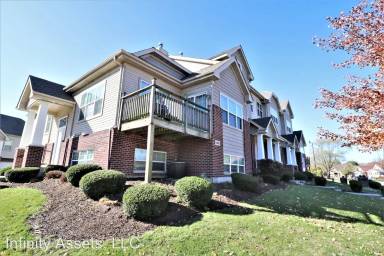 Main picture of 2401 River Oaks Ln