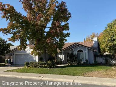 Main picture of 415 Stonewood Dr