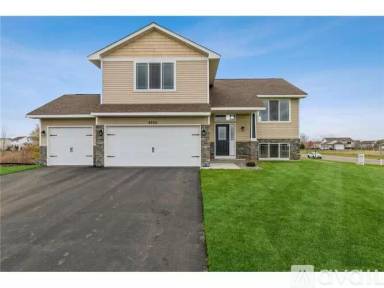 Main picture of 4220 Eaton Cir NE