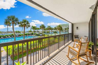 Main picture of 4141 Ocean Dr