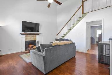 Main picture of 506 Brentwood Cir