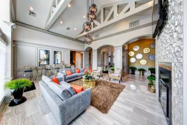 Main picture of 1501 Louis Henna Blvd