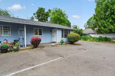 Main picture of 2114 A St