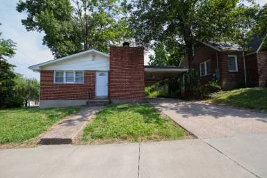 Main picture of 1326 Dunklin St