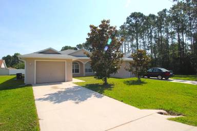 Main picture of 14 Buttonwood Ln