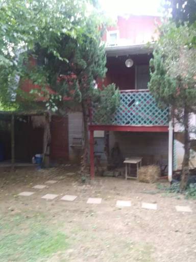 Main picture of 1611 Main St
