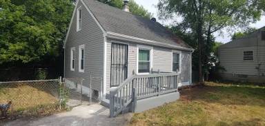 Main picture of 5304 N 64th St
