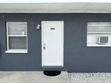 Main picture of 999 Coleman St