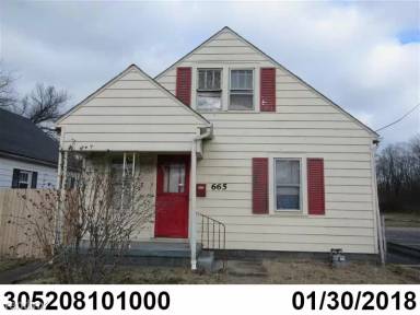 Main picture of 665 N High St
