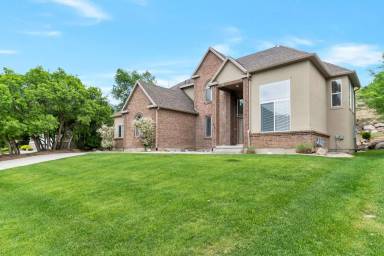 Main picture of 658 High Ridge Ln