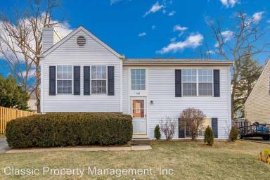 Main picture of 202 Thames Dr