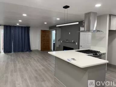 Main picture of 21900 Roscoe Blvd