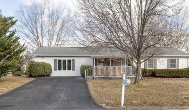 Main picture of 150 Nightingale Ave