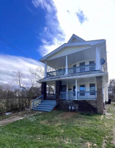 Main picture of 11622 Ohlman Ave
