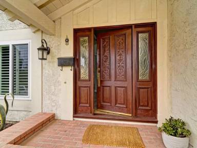 Main picture of 5728 El Cabo Ct