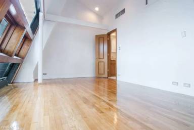 Main picture of 150  w 58th St