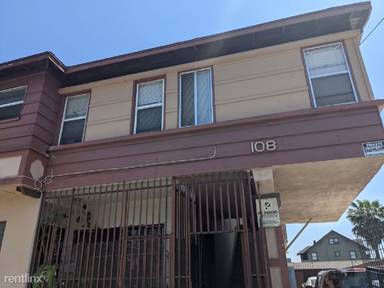 Main picture of 108 E 47th Pl