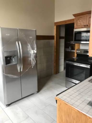 Main picture of 131 S 2nd St