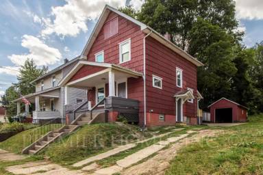 Main picture of 1717 Saint Elmo Ave NE