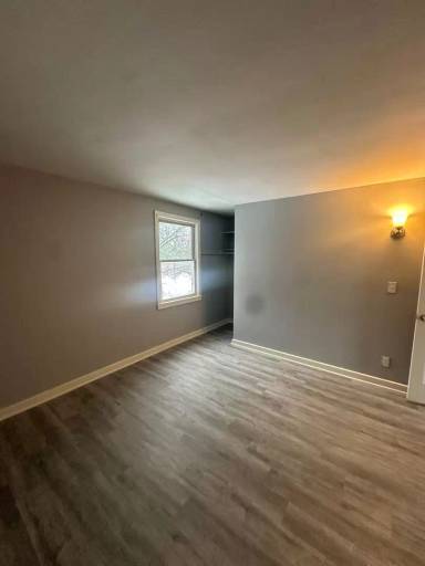 Main picture of 15 Dumas Pl
