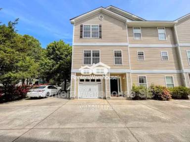 Main picture of 134 S Kentucky Ave