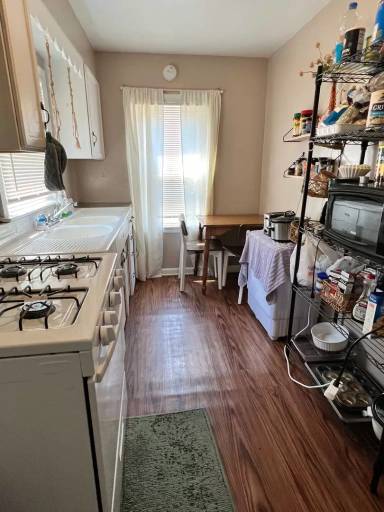 Main picture of 312 S Summit St