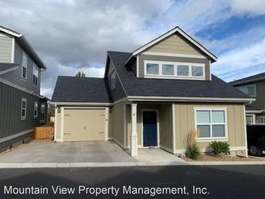 Main picture of 2755 SW Greens Blvd