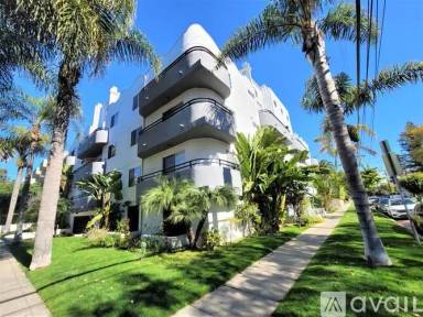 Main picture of 2050 S Bentley Ave