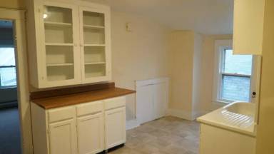 Main picture of 1337 La Salle Ave