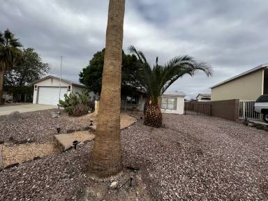 Main picture of 2661 E Davida Ave