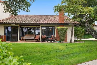 Main picture of 144 Oak Hill Dr