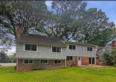 Main picture of 9604 Braddock Rd