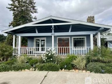 Main picture of 907 Drown Ave