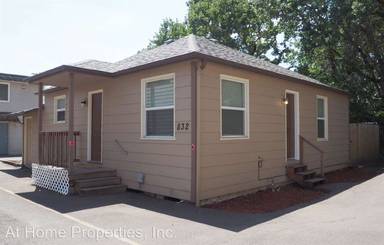 Main picture of 830 SW Grove St