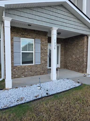 Main picture of 1338 York Dr