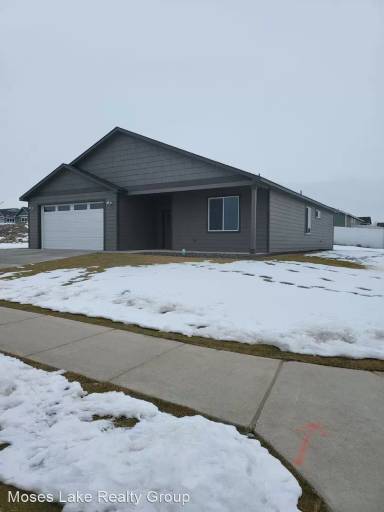 Main picture of 1400 W Century St