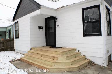 Main picture of 851 Rundell St