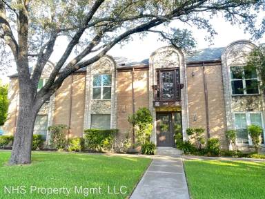 Main picture of 4026 Ridglea Country Club Dr